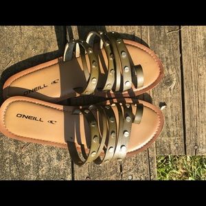 O’Neil flip flops